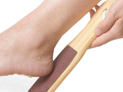 Tarka drewniana do stóp pięt pumeks dwustronna