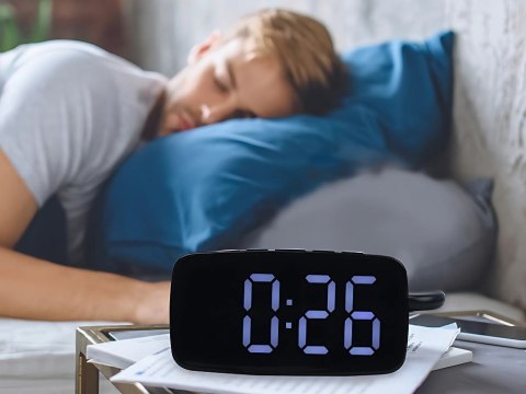 Budzik zegar elektroniczny z padem wibracyjnym led alarm cyfrowy sieciowy