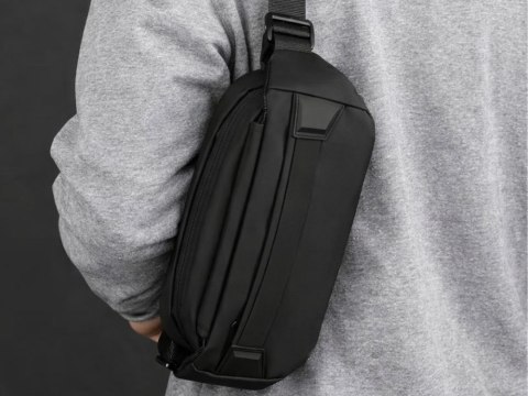 Nerka męska saszetka biodrowa na pas torba sportowa regulowana czarna