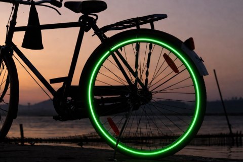 Taśma odblaskowa odblask na rower motor samochód naklejka samoprzylepna 8m