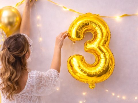 Balon foliowy cyfra liczba 3 złota 66cm urodziny przyjęcie dekoraca złoty