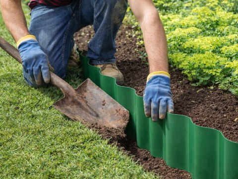Obrzeże trawnikowe 9m x 20cm do ogrodu faliste palisada płotek zielone