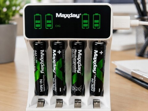 Ładowarka do akumulatorków aa aaa lcd + 4 akumulatorki aaa kabel usb-c