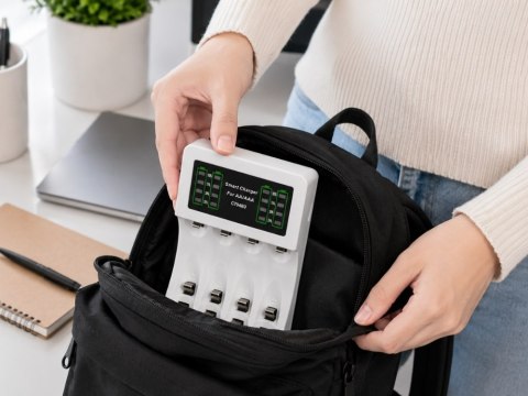 Ładowarka do akumulatorków aa aaa led + 4 akumulatorki aa kabel usb-c