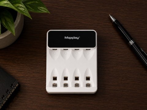 Ładowarka do akumulatorków aa aaa usb c lcd 4 sloty szybkie ładowanie