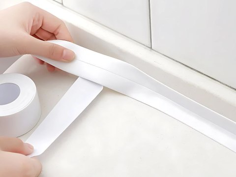 Biała taśma uszczelniająca do łazienki ściany wanny zlewu 3m mocny klej pvc