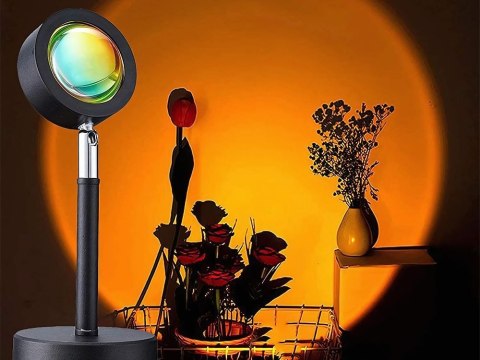 Projektor lampka zachód wschód imitacja słońca metalowa led rgb usb + pilot