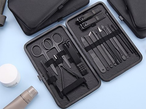Zestaw do paznokci przybornik manicure pedicure etui cążki 18 elementów