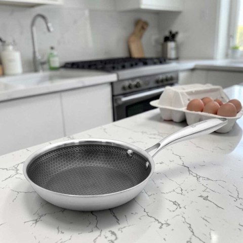 PATELNIA STALOWA 28cm Z POWŁOKĄ PLASTER MIODU 5552